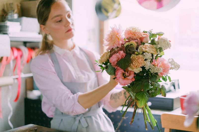 Bouquet de demoiselle d'honneur — fleurs pastel interflora